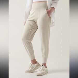 Athleta Venice Jogger Abalone Cream Tan size XS Petite Sporty